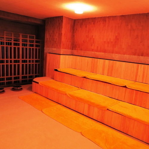 Sauna And Capsule Hotel Hollywood Okayama Buitenkant foto